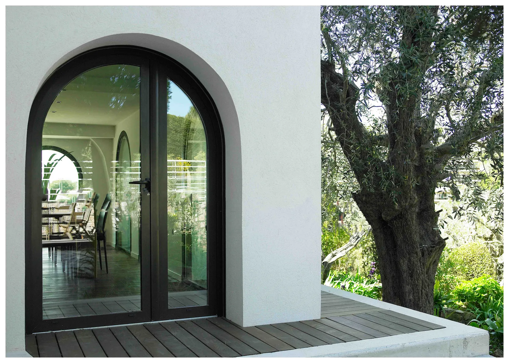 Porte fenetre courbee