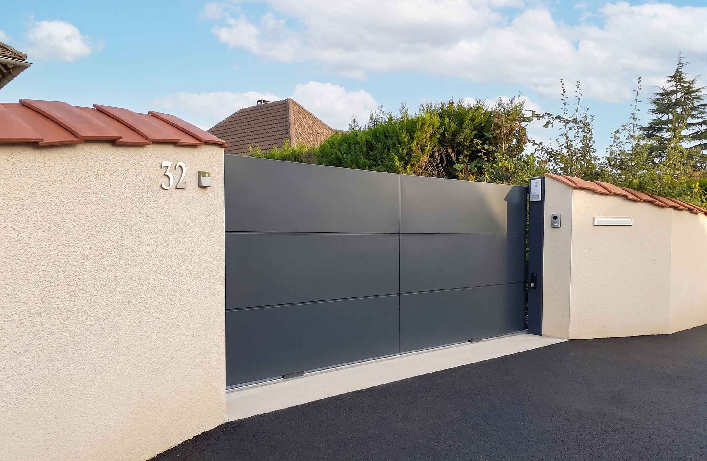 Portail_Coulissant_Select02__8_11zon Portail alu sur mesure Bredok SELECT Gris anthracite